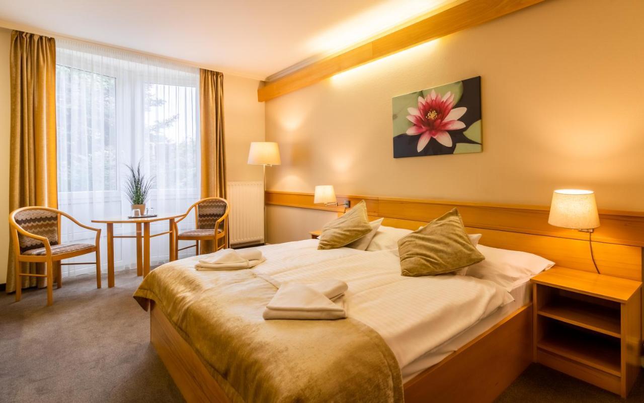Aqua Hotel Termál Mosonmagyaróvár Esterno foto