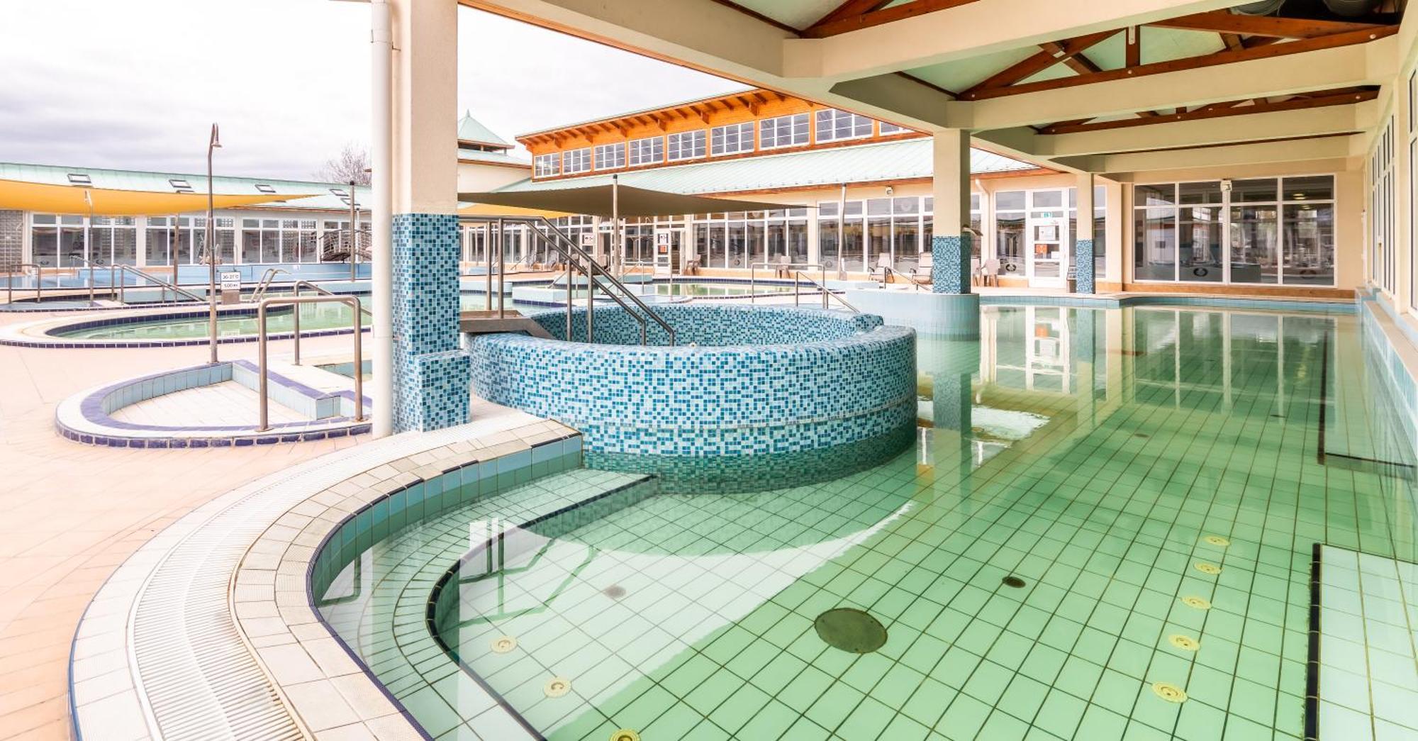 Aqua Hotel Termál Mosonmagyaróvár Esterno foto