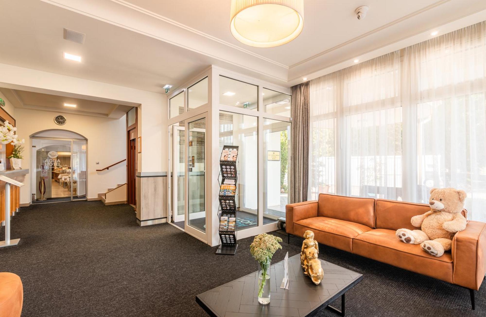 Aqua Hotel Termál Mosonmagyaróvár Esterno foto